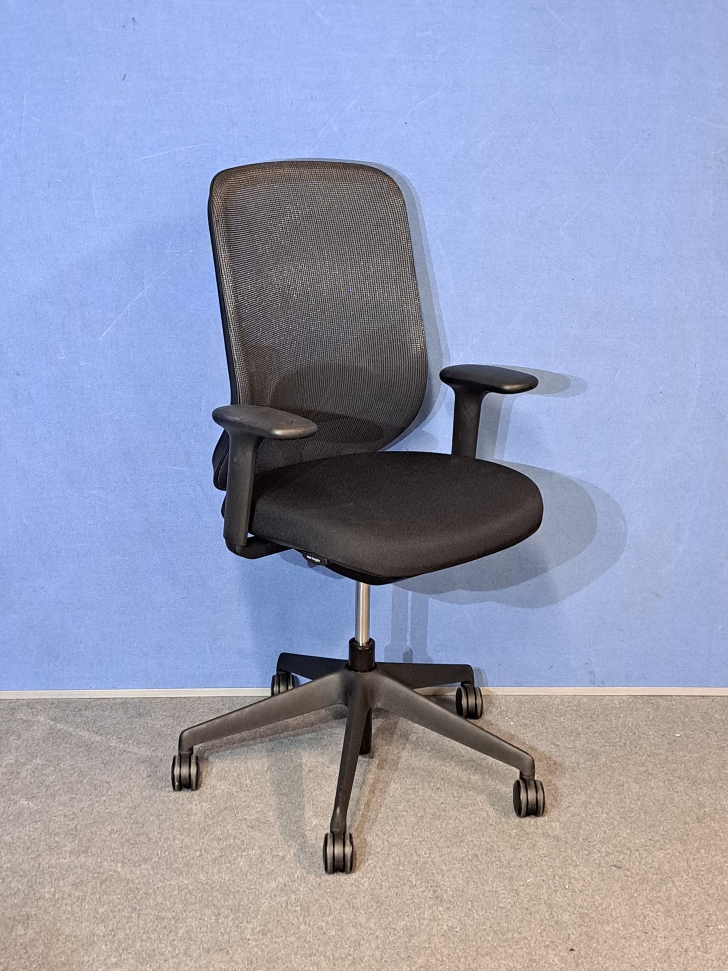 Orangebox Do Mesh Back Operators Armchair with Black Polyester Seat (Used)