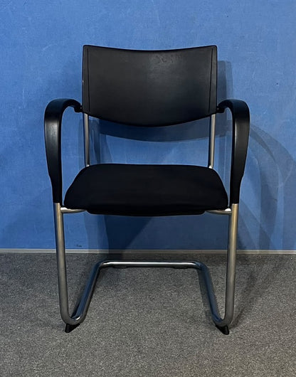 Kusch & Co Visitor Armchair Black on a Cantilever Frame (used)
