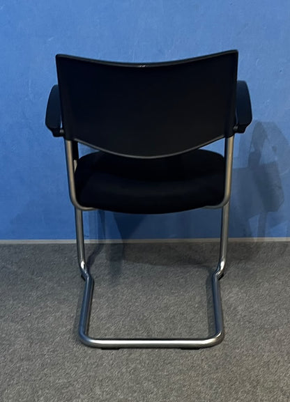 Kusch & Co Visitor Armchair Black on a Cantilever Frame (used)