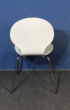 Set of 4 White Rounded Back Canteen / Dining Chairs – Silver Frame (Used)