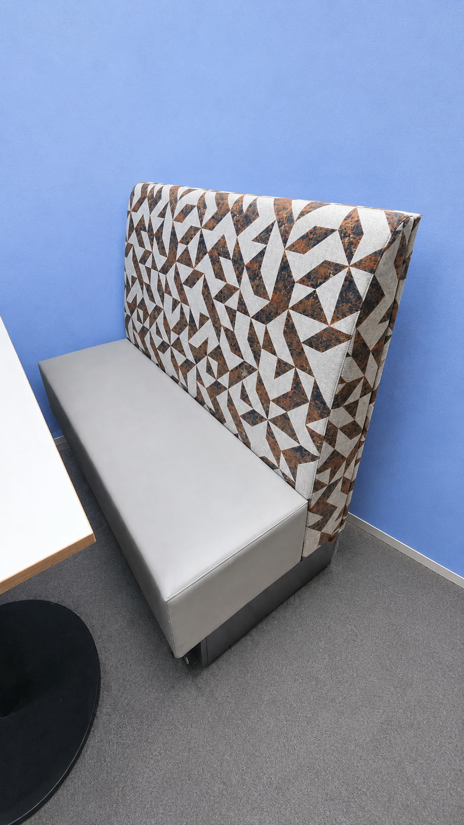 High Back 4 Seater Office Booth with Table (Used)