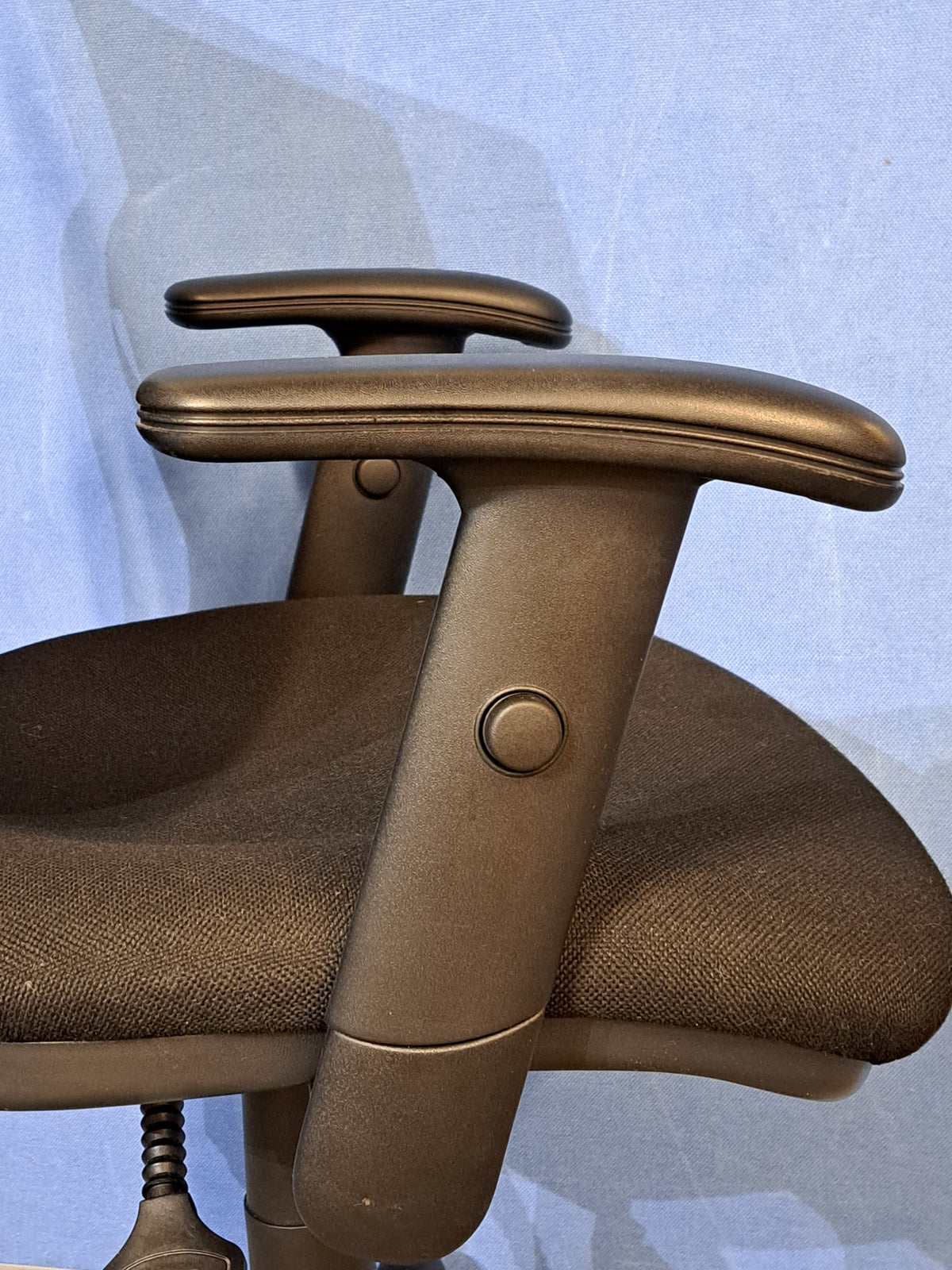 Mesh Back Operators Armchair Black (Used)