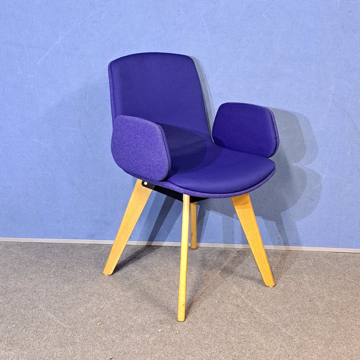 Orangebox Cubb-02 Blue Armchair with Oak Legs (Used)