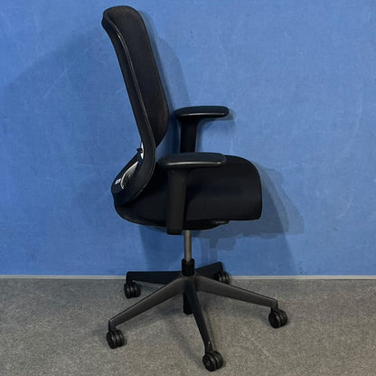 Orangebox Do Mesh Back Operators Armchair Black / White (Used)