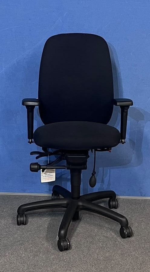 Adapt by Ergochair Operators Armchair - Medium Back - Medium Seat - Black (used)