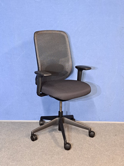 Orangebox Do Mesh Back Operators Armchair Black / White with Grey Seat (Used)