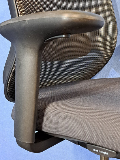 Orangebox Do Mesh Back Operators Armchair Black / White with Grey Seat (Used)