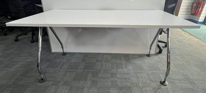 1600x800mm Straight Desk White (used)
