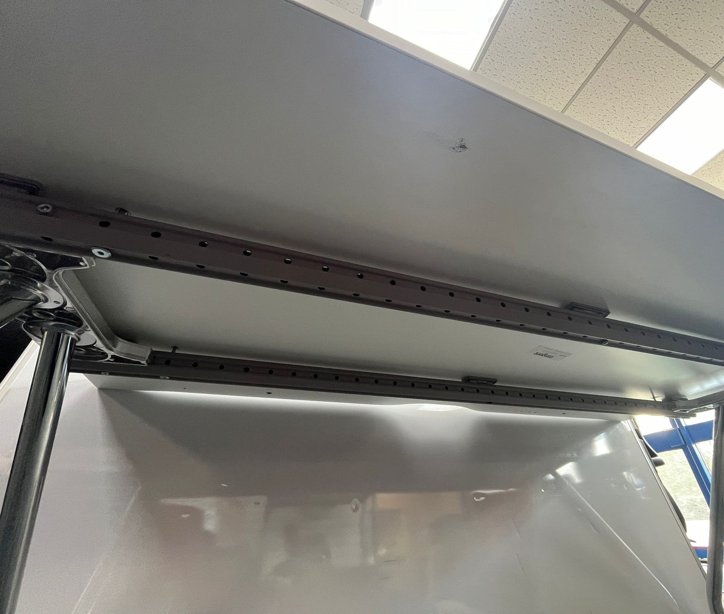1600x800mm Straight Desk White (used)
