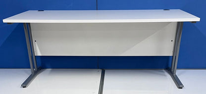 1800x800mm Straight Desk White (used)