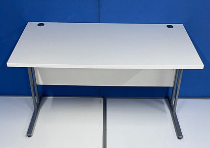 1800x800mm Straight Desk White (used)