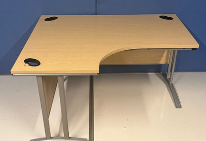 1400mm Left Hand Curved Desk with Fixed Frame Maple (used)