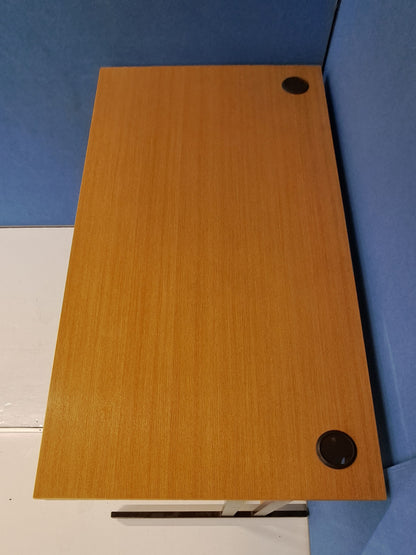 *SALE* 1550x800mm Straight Desk Oak (used)