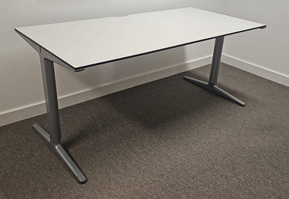 1600x800mm Straight Desk White (used)