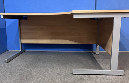 1600mm Right Hand Curved Desk Verade Oak (used)