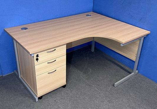 1600mm Right Hand Curved Desk inc 3 Drawer Mobile Pedestal Verade Oak (used)