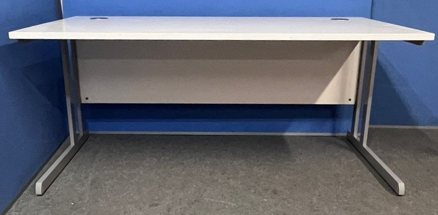 1600x800mm Straight Desk White (used)