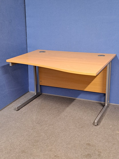 1200x800mm Right Hand Wave Desk Beech (used)