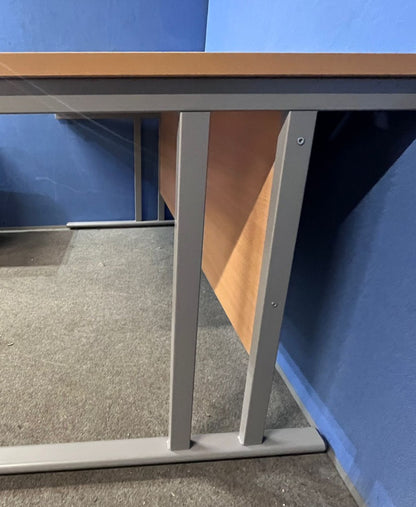 1600x800mm Straight Desk inc 2 Drawer Mobile Pedestal in Beech (used)