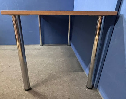1800x800mm Table with Tubular Legs Oak (used)