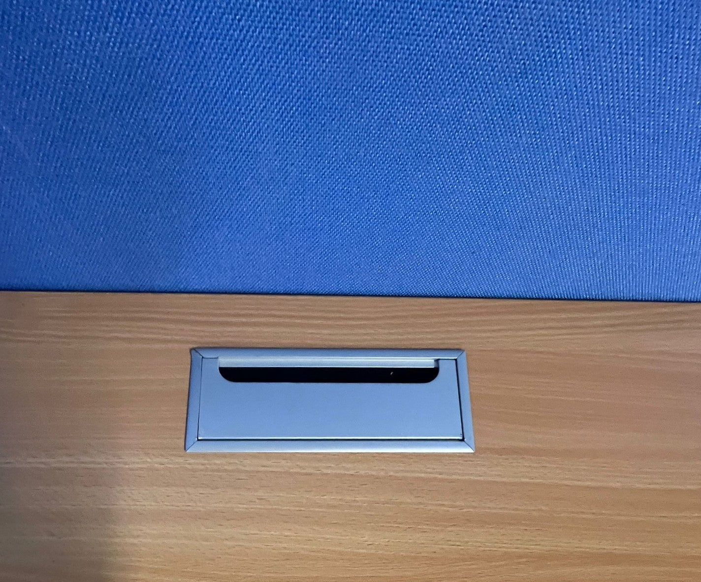 1600x800mm Folding Straight Desk Beech (used)