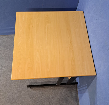 800x800mm Straight Desk Beech (used)