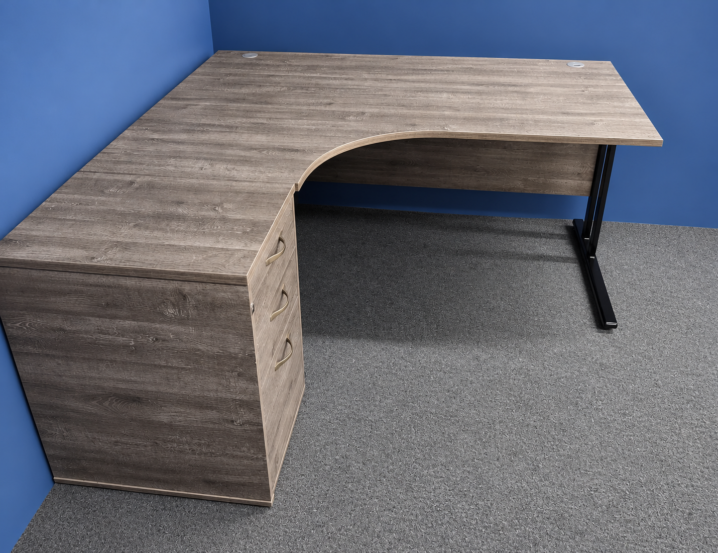 Used 1600mm Left Hand Curved Desk inc Desk High 3 Drawer Pedestal – Grey Top with Black Frame