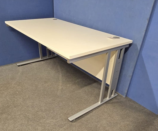 1600x800mm White Straight Office Desk (Used)