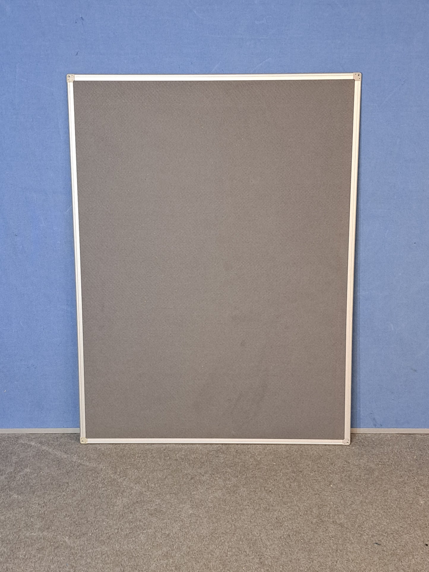 1200x900mm Noticeboard Grey (used)