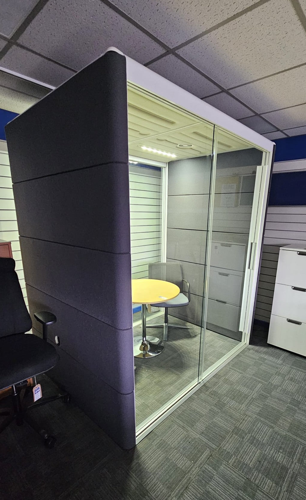 Orangebox AIR-20 Acoustic Office Pod - Minipod with Fixed Roof - used office furniture