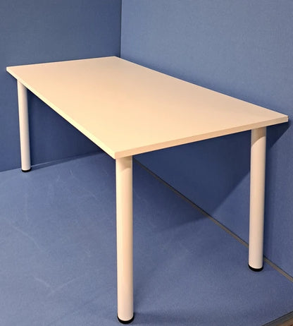 1600x800mm 4 Legged Meeting Table White (used)