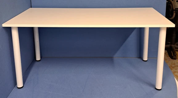 1600x800mm 4 Legged Meeting Table White (used)