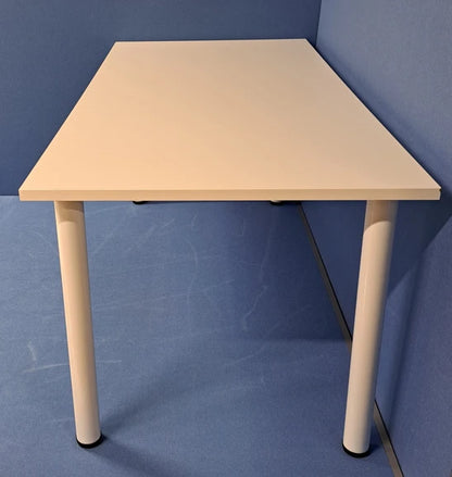 1600x800mm 4 Legged Meeting Table White (used)