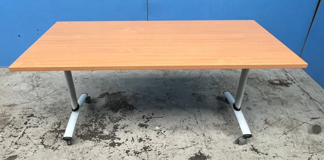 1600x800mm Fliptop Table Beech (used)