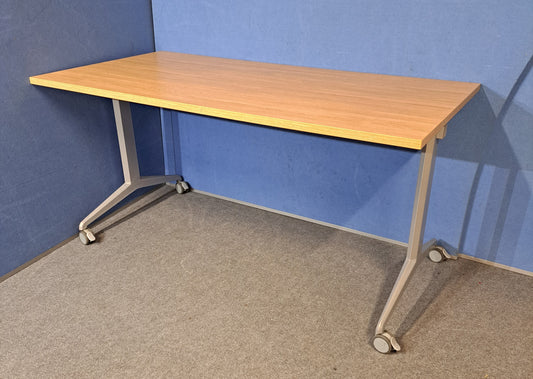 1500x750mm Fliptop Table on Locking Castors Oak (used)