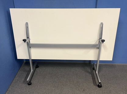 1600x800mm Fliptop Table White (used)