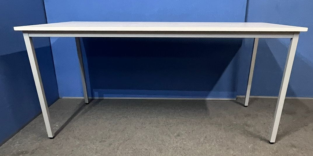 1600x800mm 4 Legged Meeting Table White (used)