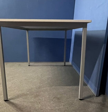 1600x800mm 4 Legged Meeting Table White (used)