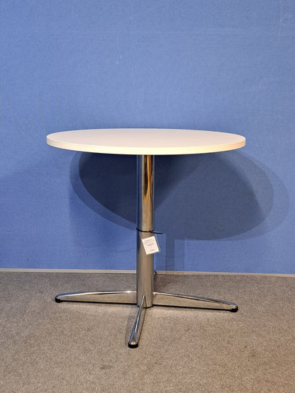 800mm Round White Meeting Table on Chrome Base (used)