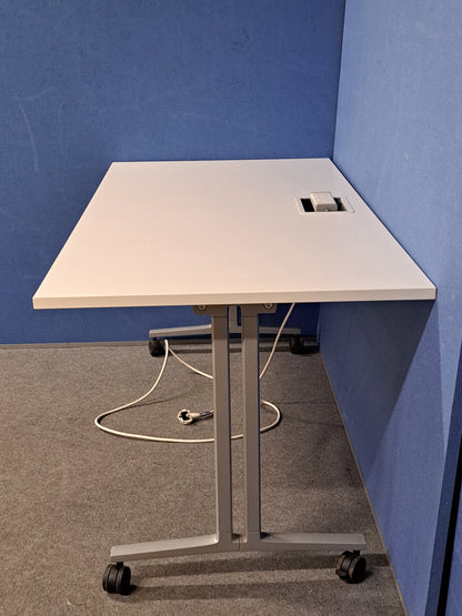 1600x800mm Fliptop Table White (used)