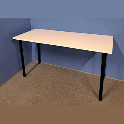 1400x600mm white table with tubular legs