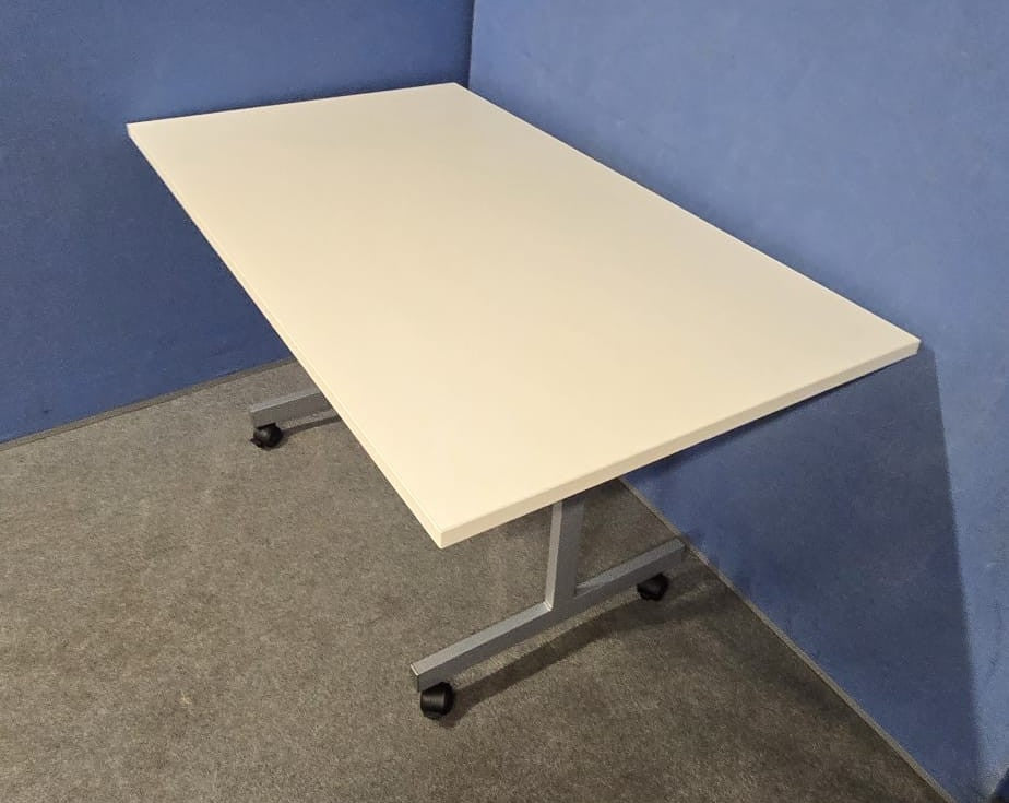 1400x800mm White Fliptop Meeting Table (Used)