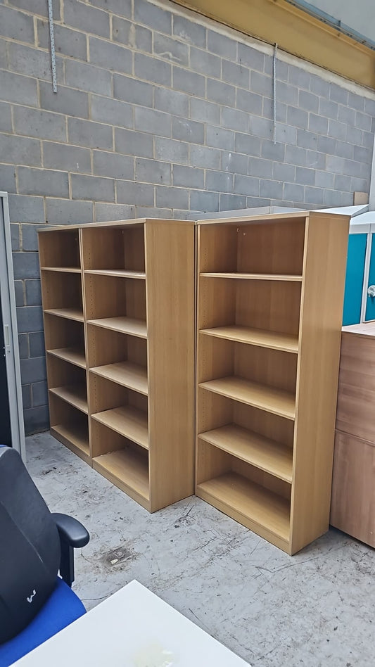 1800mm Tall Wooden Bookcase with 4 Shelves Light Oak (used)