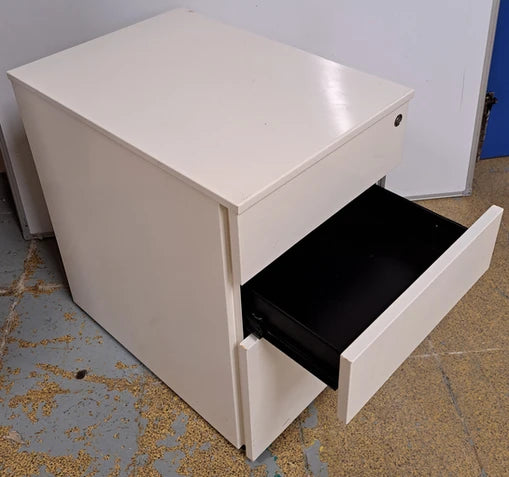 3 Drawer Metal Under Desk Mobile Pedestal White (used)