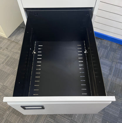 4 Drawer Steel Filing Cabinet Grey (used)