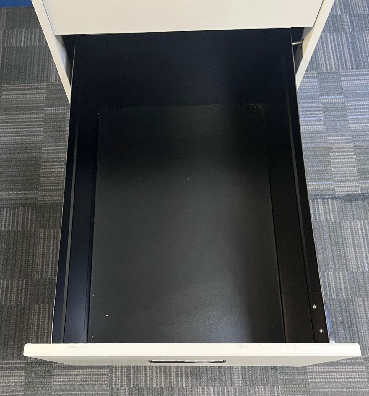 Triumph 3 Drawer Steel Filing Cabinet Grey (used)