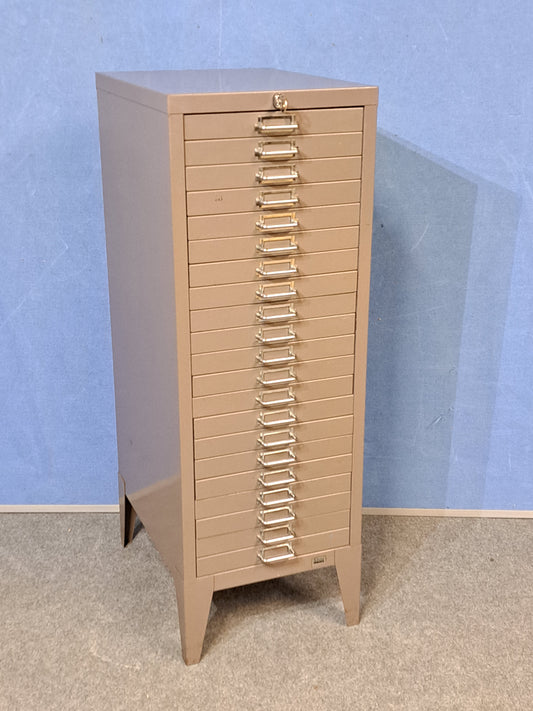 Vintage Stor All Steel 21 Drawer Lockable Cabinet with Chrome pull Handles (used)