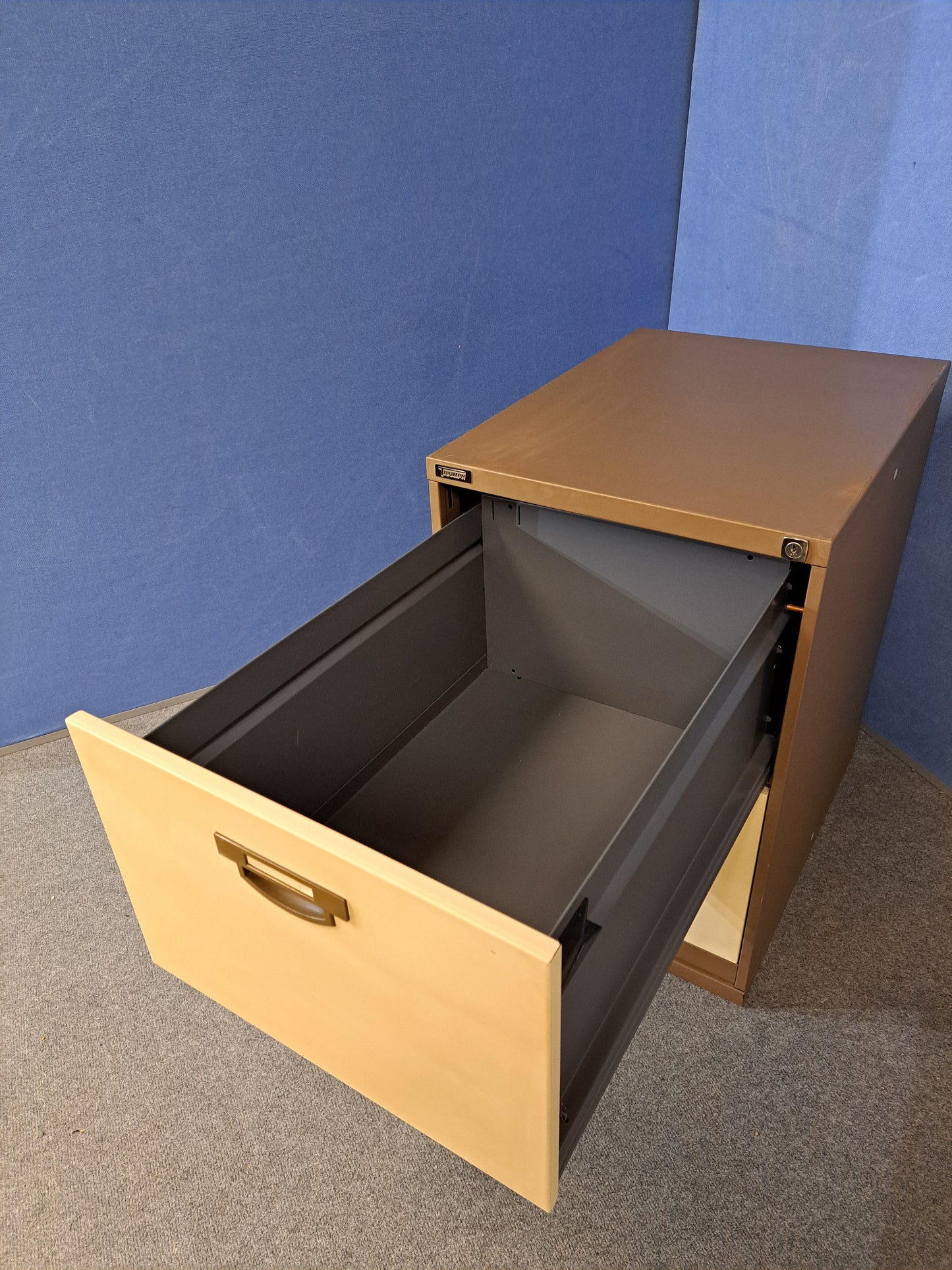 2 Drawer Steel Filing Cabinet Coffee / Cream (used)