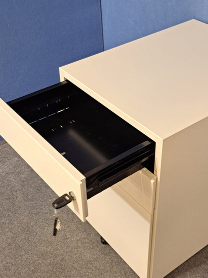 White Metal 3 Drawer Mobile Office Pedestal – Lockable (Used)