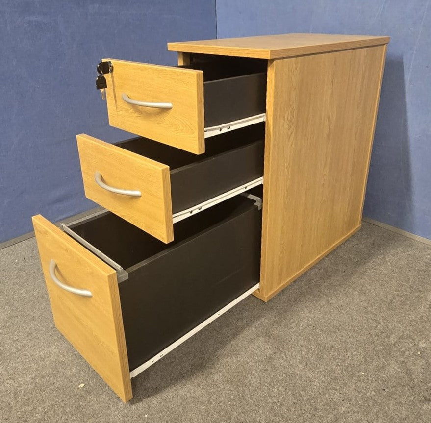 Oak 3 Drawer Mobile Office Pedestal - Lockable (Used)